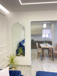 Azure Nest Apartment - Saranda - 7