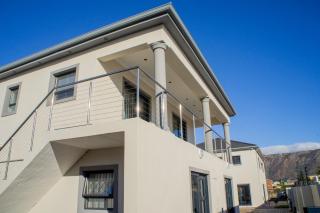 Bokwe's Guest House- Cape Town - 4