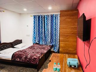 Mawra Home Stay - Srinagar - 8
