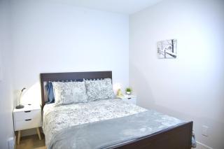 Centrally Located Modern Suite - North Vancouver - 0