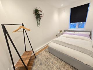 Stylish flat 10 mins from train, near Emirates & Camden - Londra - 6