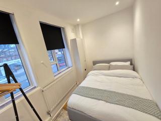 Stylish flat 10 mins from train, near Emirates & Camden - Londra - 5