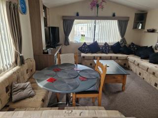 Ocean Breeze Hideaway 2 Bed Pet Friendly Static Caravan In Clarach Bay - Aberystwyth - 0