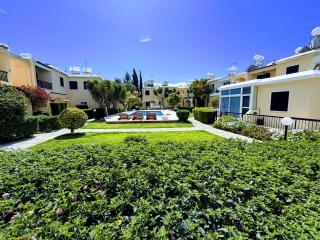 Ground Apt With Master Bedroom And Twin Bedroom - Paphos - 9