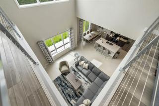 Massive 4 000 sqft Luxury Duplex - 2