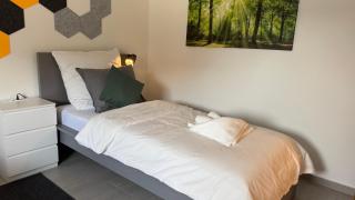 DUHA HOMES - 2 Zimmer Apartment, Monteurwohnung, TV, WIFI, Küche, Self Check-In, Autobahnnähe - Duisburg - 7
