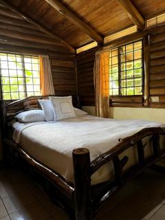 Beautiful Rustic Cabin #3 with pool and Garden - Fortuna - 6