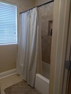 3bd 2bath Spacious Downstairs Duplex - 8