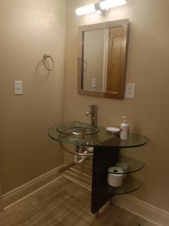 3bd 2bath Spacious Downstairs Duplex - 7