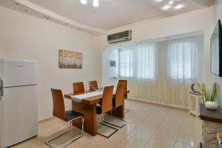 2BR Flat in Center and Sea Walk - Varna - 4