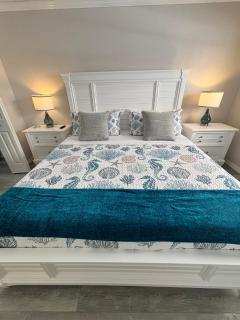 Updated Ocean View Condo Steps from the Beach, Stunning Sunsets & Gulf Swims Await - Indian Rocks Beach - 2