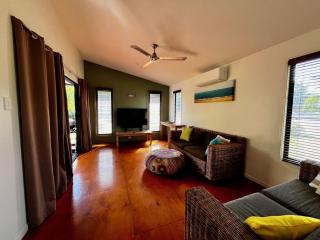 Rainbow North - Rainbow Beach - Walk to beach and main street - 3