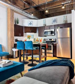 Luxéry Stay Chicago - Themed Units! Close to Downtown, McCormick Place & Wintrust Arena - Chicago - 9