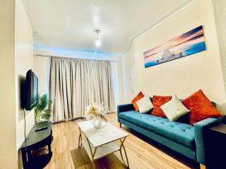 Plaistow home near Custom House Excel free parking - Londra - 3