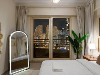 Cozy Home w Spectacular Water View - 2