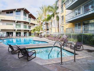 Amber Tide - Bright 1BR Marina Gem Ocean View - 5