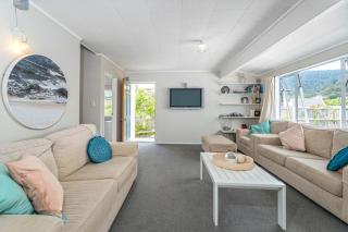 Hosts on the Coast Relax on Beaumont - Pauanui - 1