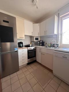 Cozy & Central 75 TV near Mercedes Museum, Stadium - 2