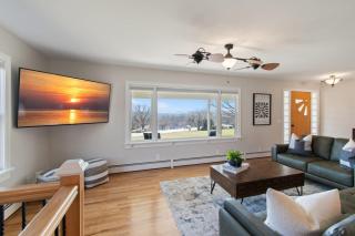 High-End Finger Lakes Escape - Expansive Game Room, Cozy Firepit, & Scenic Views - Penn Yan - 2