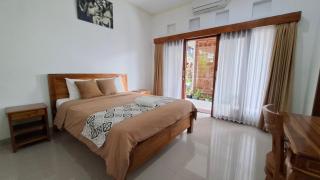 Wresni guesthouse - Canggu - 6
