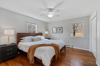 High-End Finger Lakes Escape - Expansive Game Room, Cozy Firepit, & Scenic Views - Penn Yan - 9