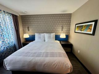 GLō Best Western Bronx NYC - Bronx - 6