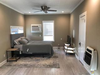 Cute Open Concept House 20 minutes to Snyder - 5