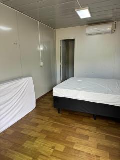 Flutuante - - 1