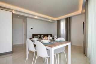 Private Pool Luxury Penthouse with Sea Views - Is-Swieqi - 2