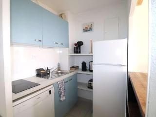 Spacieux 3 Pièces Climatisé avec Terrasse et Garage - FR-1-307-281 - Le Grau-du-Roi - 8