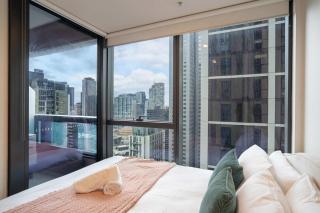 Lvl 32 City View 1BR Near Queen Vic Market - Melbourne - 3