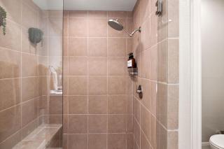 Lakecliff Cottage - Spicewood - 4