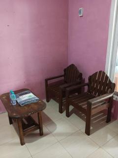 B&B Guest House - Genteng - 8