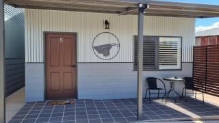 Cooper's Cottages - Lightning Ridge - 1