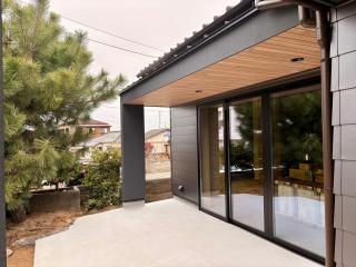 My Place 小豆島 1日1組限定 海近の贅沢ステイ 2025年フルリノベ 洗練モダンデザイン 最大8名 一棟貸切 - Tonosho - 1