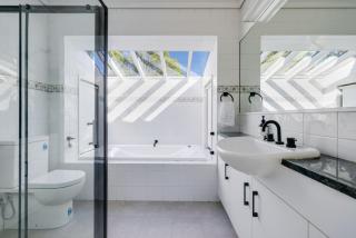 The Chateau by Experience Jervis Bay - 2
