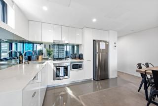 Stunning Mountain Views & Brisbane's Best Location - Brisbane - 1