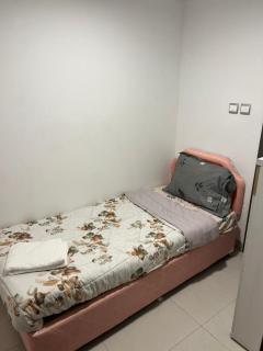 Pinnacle Row - Modern 3-Bedroom Haven - Muscat - 1