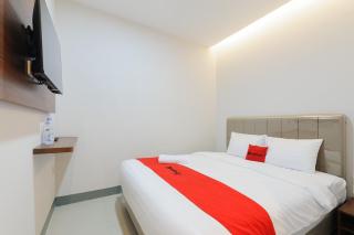 RedDoorz Plus Near Kebun Raya Bogor - 7