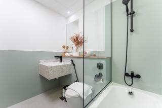 Stunning 2 Bed Apartment in Amwaj 4 JBR - 1