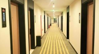 Shell Hotel Bozhou Lixin County Passenger Center - Lixin - 9