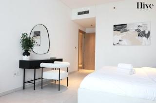 Elegant 1 Bed with Burj Khalifa views - 7