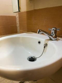 Apt Gardenia Boulevard Warung Buncit 1BR With Pool by Damaresa - Jakarta - 3