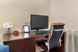 Comfort Suites Hanes Mall - Winston-Salem - 1