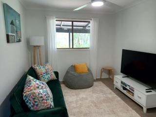 Bomburra 8 - Rainbow Beach - 6