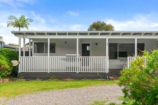 The Salty Deck - Book 2 nights, half off 2nd night! - Culburra Beach - 5