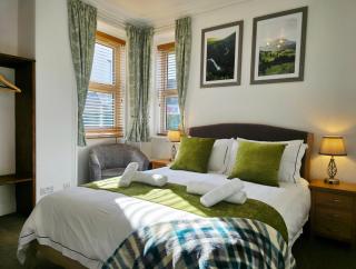 Inverness City 4 Bedroom house free parking - 7