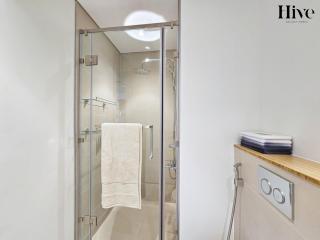 Stunning 1 Bed in Dubai Hills - 8