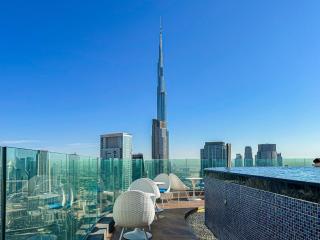 Sky Suite 1 Bedroom Apartment with Infinity Rooftop Pool and Dubais Ultimate Skyline View at Paramount Midtown - 0