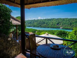 Twin Island Villas & Dive Resort - Nusa Lembongan - 2